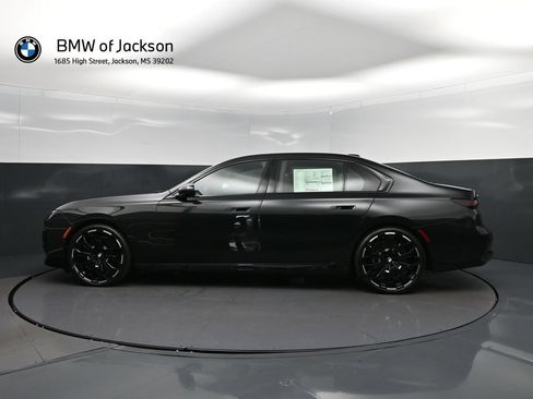 New 2026 BMW 760i xDrive w/ Executive Package AWD/4WD image 4