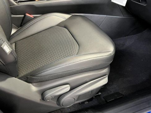 New 2026 Jeep Compass Latitude image 12