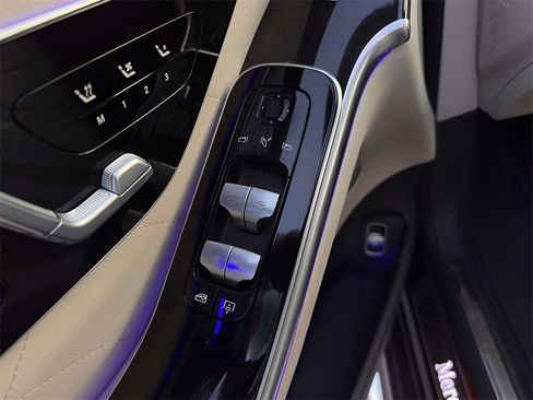 Used 2022 Mercedes-Benz S 580 4MATIC Sedan image 25