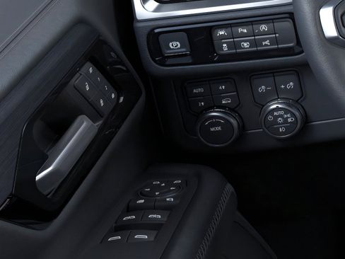 New 2026 GMC Yukon Denali w/ Sun & Power Step Package image 22