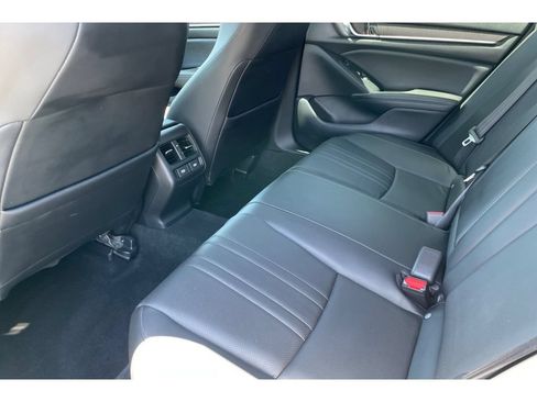 Used 2022 Honda Accord Touring image 13