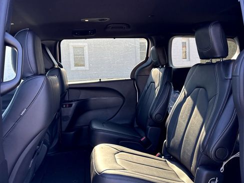 New 2026 Chrysler Voyager LX image 11
