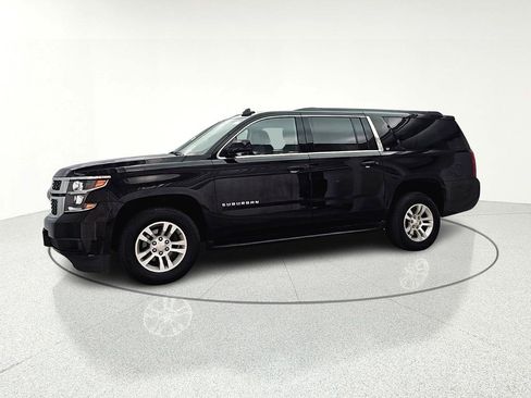 Used 2019 Chevrolet Suburban LT AWD/4WD image 4