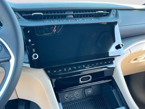 New 2026 Jeep Grand Cherokee L Limited image 13