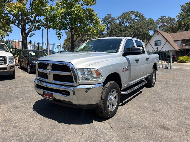 Used 2016 RAM 2500 Tradesman w/ Chrome Appearance Group AWD/4WD image 3