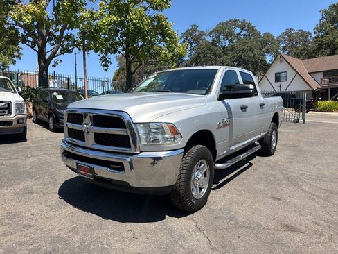 Used 2016 RAM 2500 Tradesman w/ Chrome Appearance Group AWD/4WD image 3