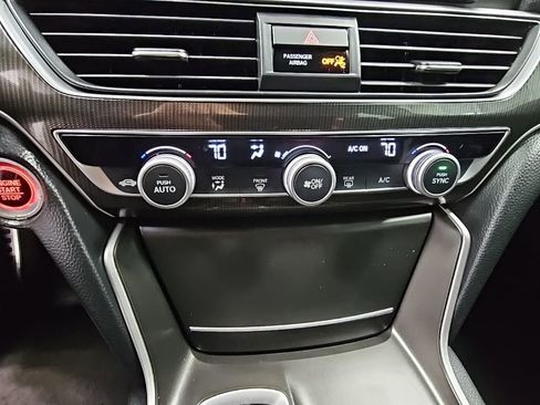 Used 2019 Honda Accord Sport image 19