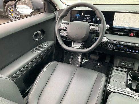 Used 2025 Hyundai Ioniq 5 SEL image 38