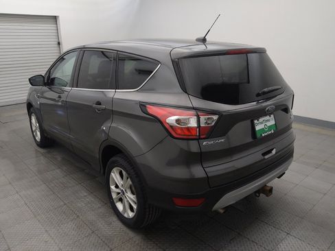 Used 2017 Ford Escape SE AWD/4WD image 5