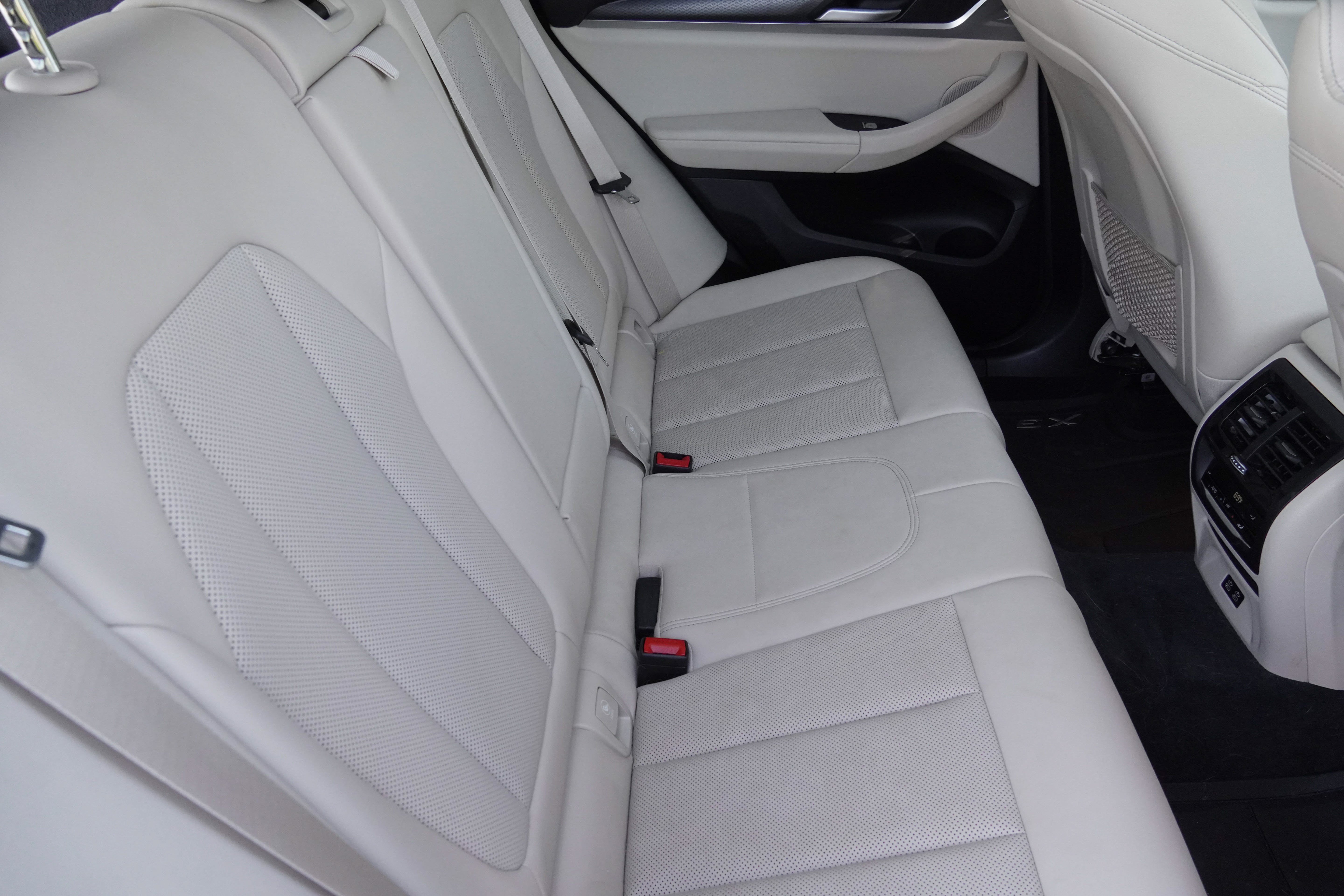 Used 2022 BMW X3 xDrive30i w/ M Sport Package 2 AWD/4WD image 36