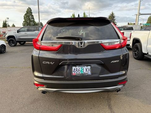 Used 2018 Honda CR-V Touring image 3