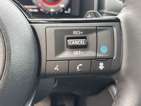 Used 2024 Nissan Rogue Platinum w/ Platinum Premium Package FWD image 22