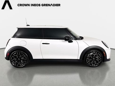 Used 2025 MINI Cooper S FWD image 4