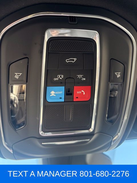 Used 2023 Jeep Grand Cherokee L Limited w/ Luxury Tech Group II AWD/4WD image 21