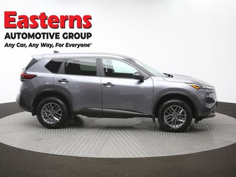 Used 2023 Nissan Rogue S AWD/4WD image 46