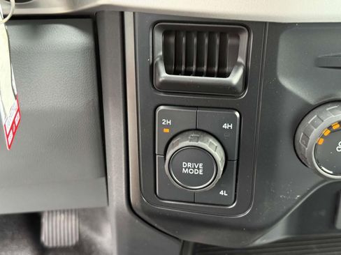 New 2025 Ford F550 4x4 Regular Cab Super Duty image 16