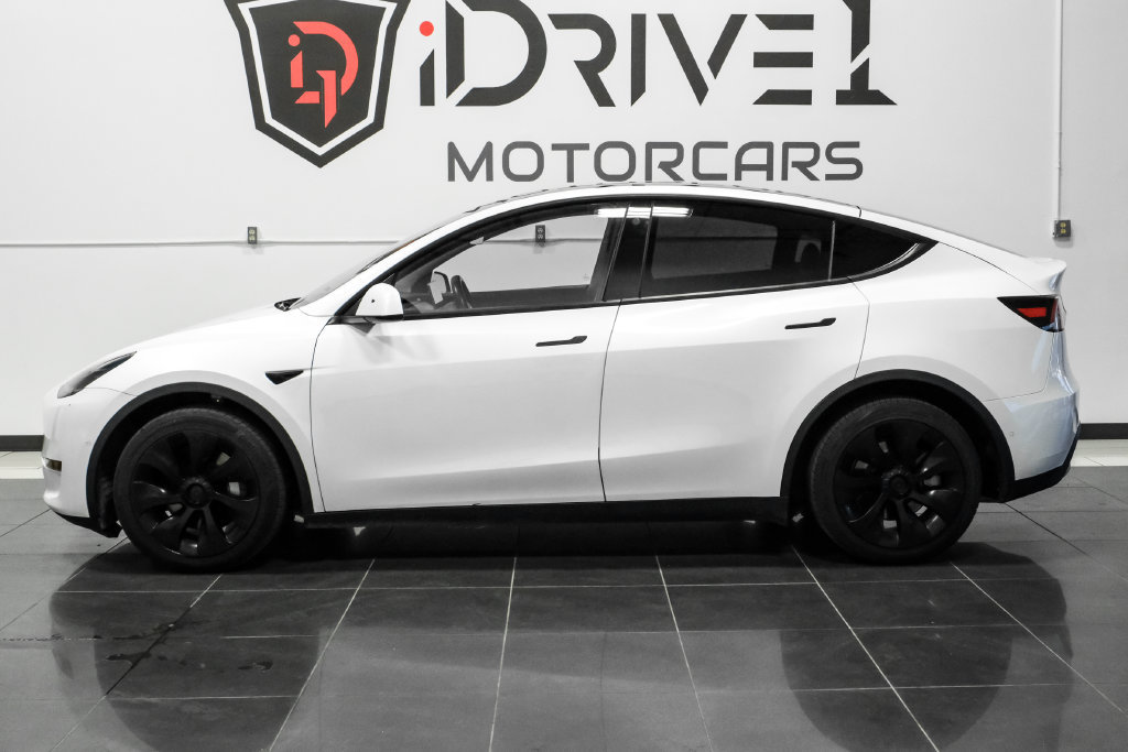 Used 2022 Tesla Model Y Long Range AWD/4WD image 9
