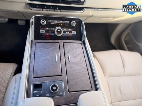 Used 2020 Lincoln Navigator L Reserve w/ Luxury Package image 28