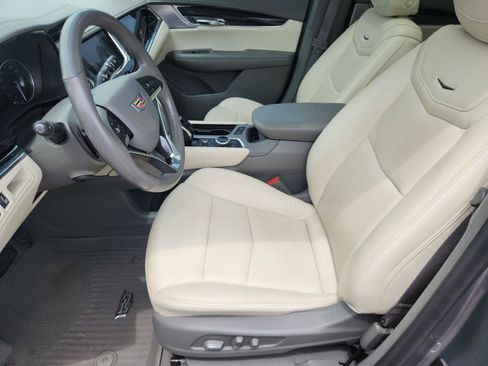 Used 2020 Cadillac XT6 Premium Luxury AWD/4WD image 10