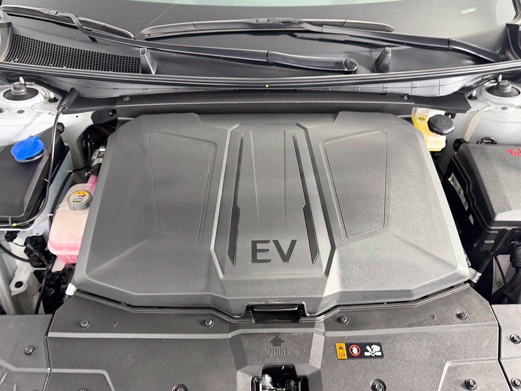 Used 2025 Hyundai Ioniq 5 Limited RWD image 25