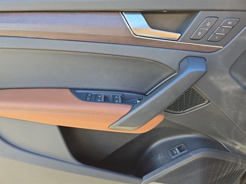 Used 2021 Audi Q5 2.0T Premium Plus w/ Premium Plus Package image 15