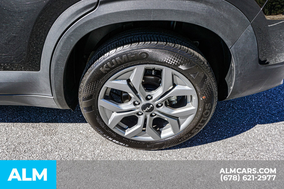 Used 2026 Kia Seltos LX FWD image 16