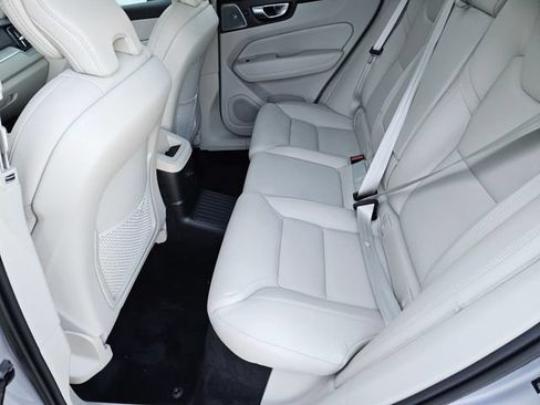 Used 2023 Volvo XC60 T8 Ultimate AWD/4WD image 16