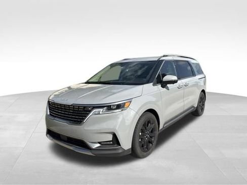 Used 2024 Kia Carnival SX FWD image 7