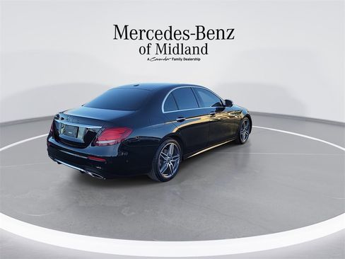 Used 2020 Mercedes-Benz E 350 Sedan image 8