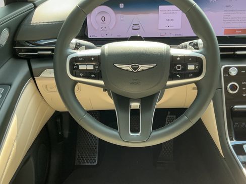 Used 2025 Genesis GV80 2.5T Standard AWD/4WD image 15