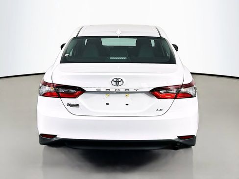 Used 2024 Toyota Camry LE w/ Convenience Package FWD image 6