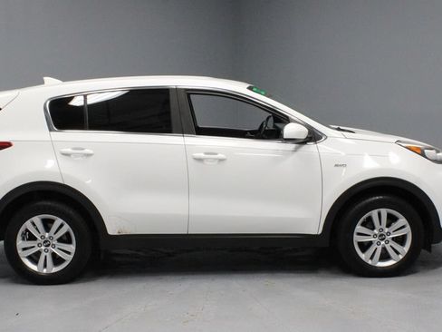 Used 2018 Kia Sportage LX AWD/4WD image 6