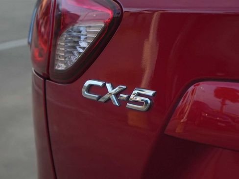 Used 2016 MAZDA CX-5 Touring w/ Bose/Moonroof Package image 8