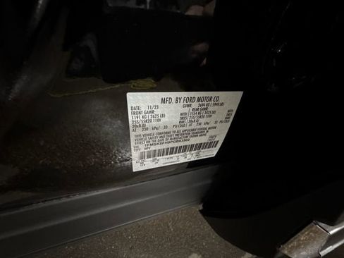 Used 2023 Ford Explorer Limited AWD/4WD image 23