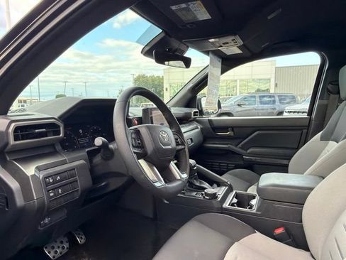 Certified 2025 Toyota Tacoma TRD Sport AWD/4WD image 17