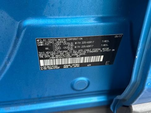 Used 2017 Toyota RAV4 XLE w/ Plus Extra Value Package image 27