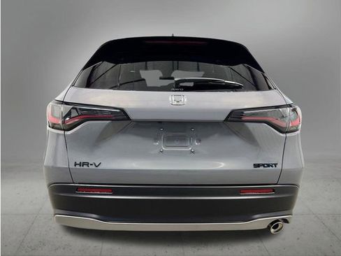 New 2026 Honda HR-V Sport image 4