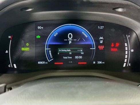 Used 2025 Toyota Camry SE w/ Convenience Package FWD image 12
