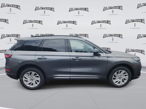 New 2026 Lincoln Corsair Premiere image 6