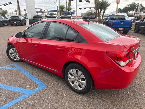 Used 2016 Chevrolet Cruze LS FWD image 4