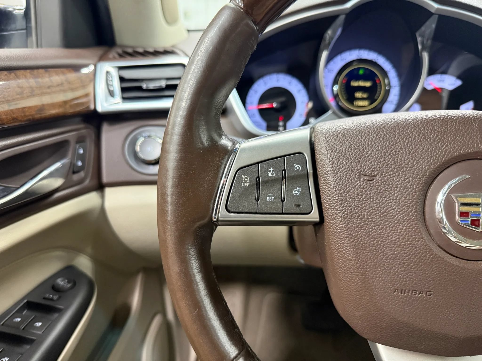 Used 2012 Cadillac SRX Premium AWD/4WD image 28