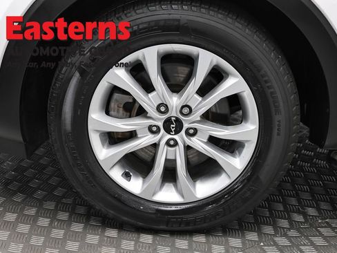 Used 2022 Kia Telluride LX image 32