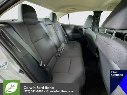 Used 2025 Toyota Corolla LE image 28