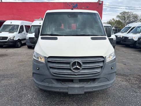 Used 2021 Mercedes-Benz Sprinter 1500 w/ Premium Package image 12