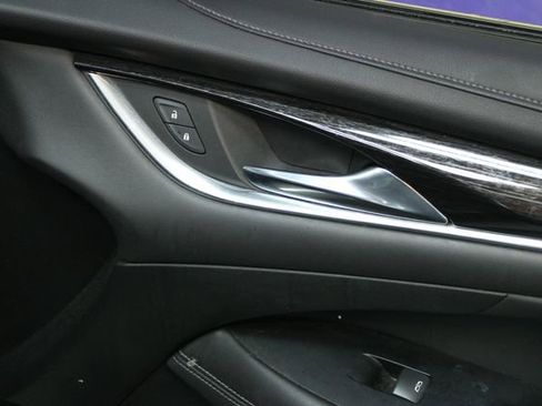 Used 2017 Buick LaCrosse Premium image 9