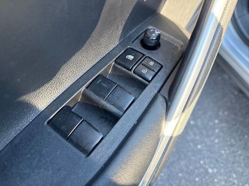 Certified 2024 Toyota Corolla Cross SE image 16