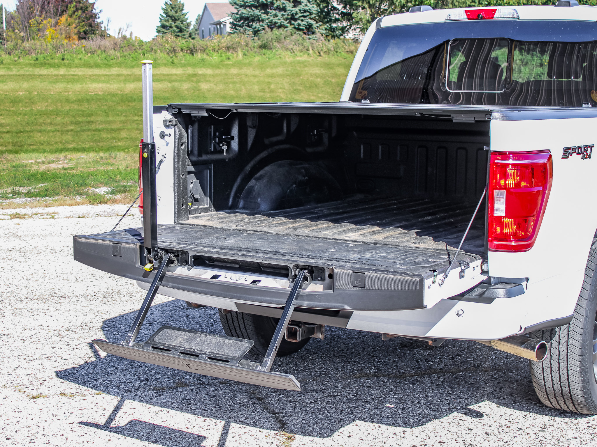 Used 2022 Ford F150 XLT w/ Equipment Group 302A High AWD/4WD image 18