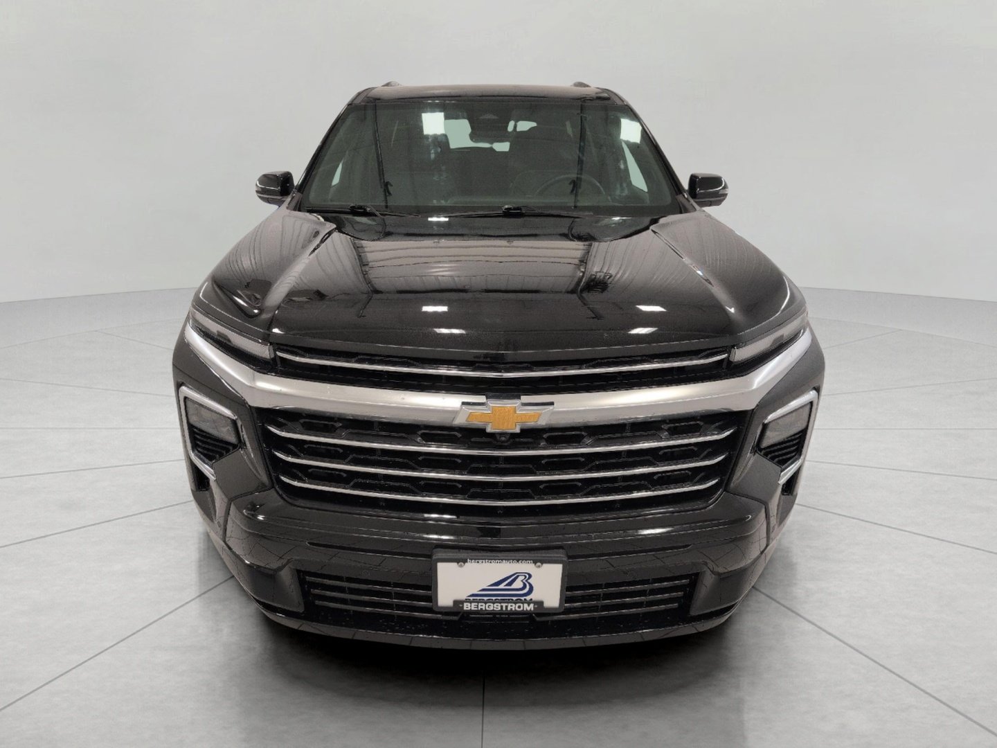Used 2026 Chevrolet Traverse High Country w/ LPO, Floor Liner Package AWD/4WD image 11