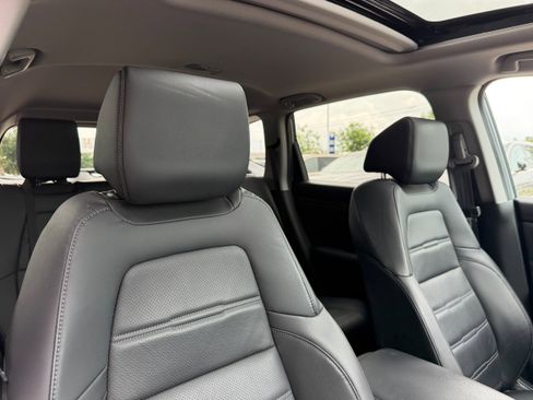 Used 2021 Honda CR-V Touring image 11