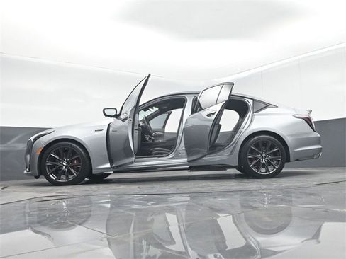 Used 2025 Cadillac CT5 V image 71